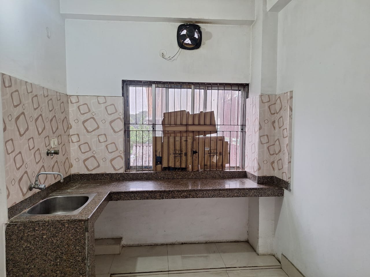 Unfurnished 2bhk in Kahilipara, Guwahati, Assam, India for Rent